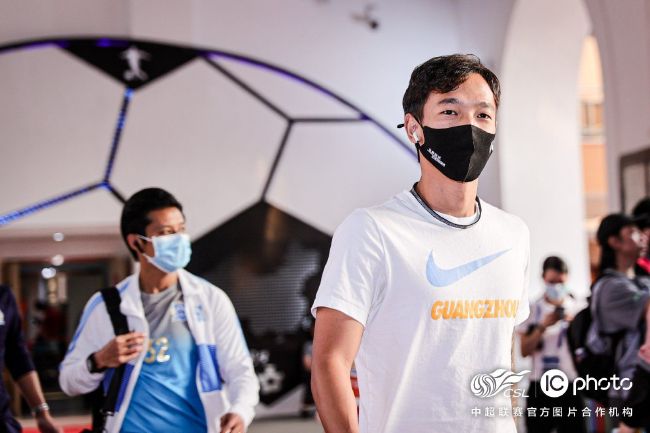 嗯～啊合租室友啊h